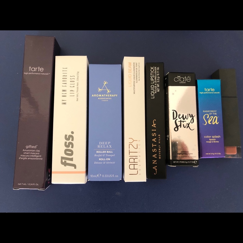 SOLD!! 🎉 Beauty Lot